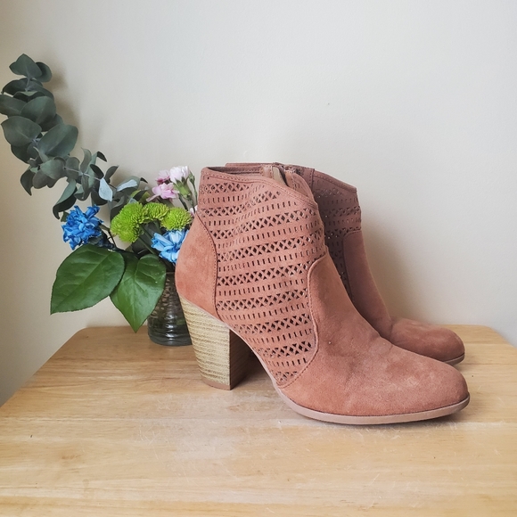 Qupid Boots - Picture 11 of 14